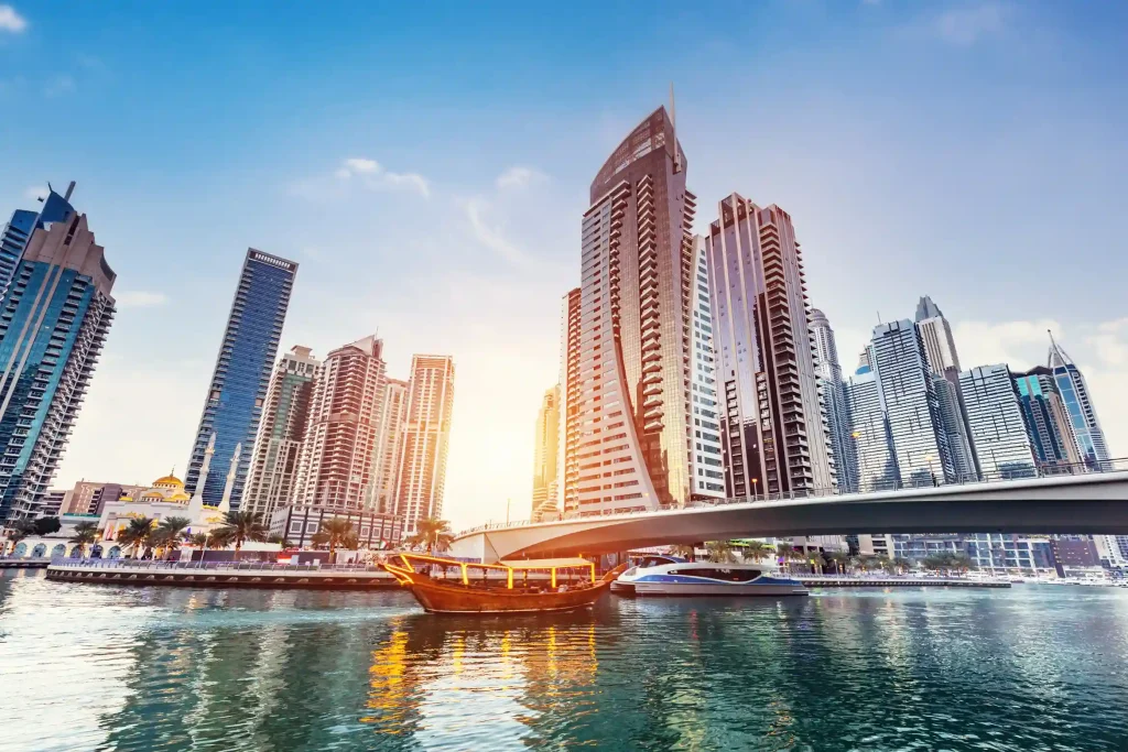Image – Dubai travel experience with marina sunset boat tours for US travellers